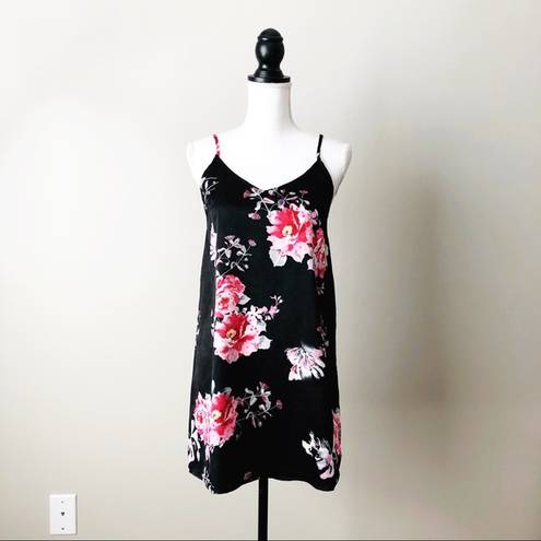 Honey Punch  | Black Floral Satin Slip Nighty Sz S