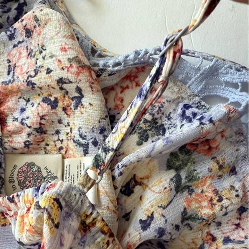 In Bloom by jonquil Pajama Romper Light Blue Lace Tie Floral Spaghetti Strap Med