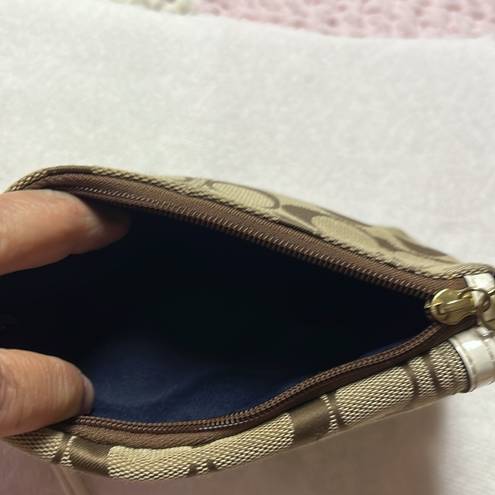 Coach  GiGi legacy pouch with signature and white leather