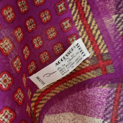 Oscar de la Renta  100% Wool Scarf Purple Gold