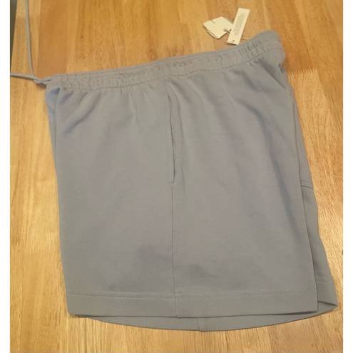 Vince  Athletic Short, pale gray/blue casual elastic waist , Large, B80, NWT, $37