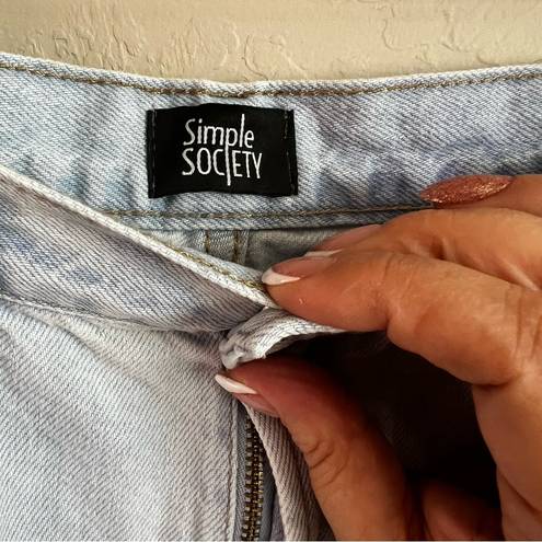 Simple Society  Light Wash Distressed High Rise Mom Jeans