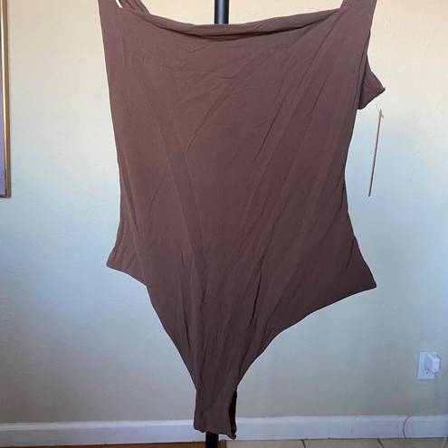 SKIMS NWT  Fits Everybody Square Neck Bodysuit Cocoa Brown Size M