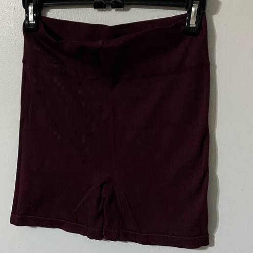 Aura  Burgundy Seamless Shorts Size Medium - large