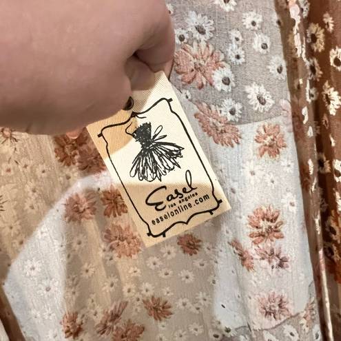 easel NWT  Boho Floral Kokono