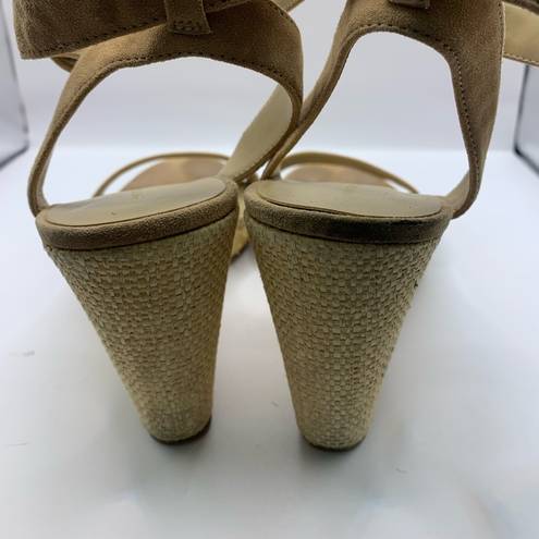 Ann Taylor  Biege wedge heel sandal size 8.5M open toe