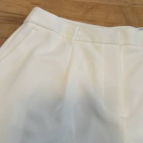 Nine West  White High Rise Pleat Front Shorts - NWT