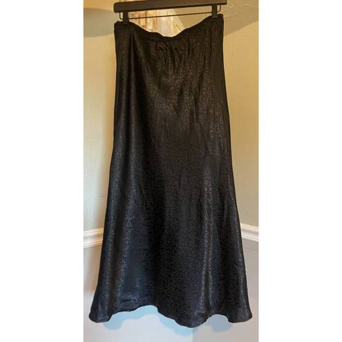 Nsr Black Satin Midi Skirt