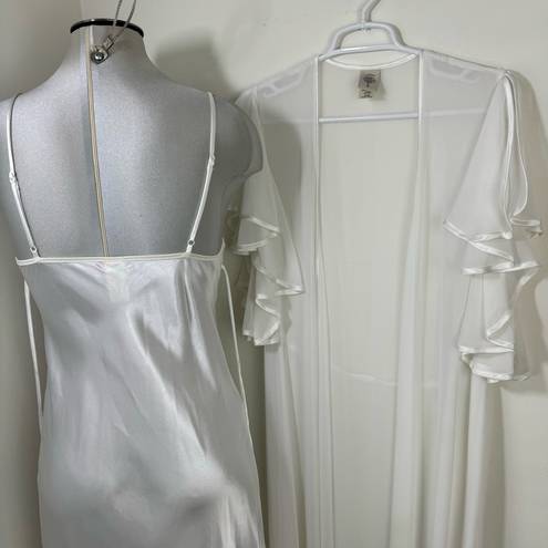 In Bloom  by Jonquil Lace Satin Long Lingerie White Nightgown Size Small Medium