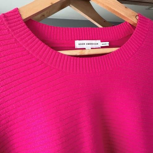 Good American  balloon sleeve cropped magenta sweater