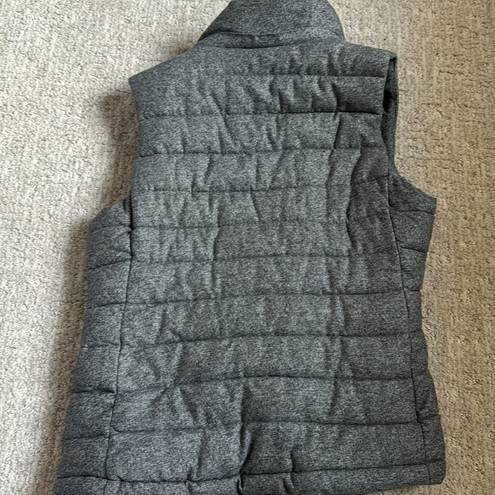 Banana Republic small puffer vest