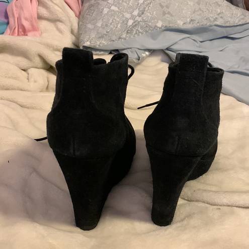 Jessica Simpson  Black suede wedges