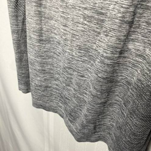 New Balance  Racerback Tank Top Large Sleeveless Athletic Gray Silver Workout