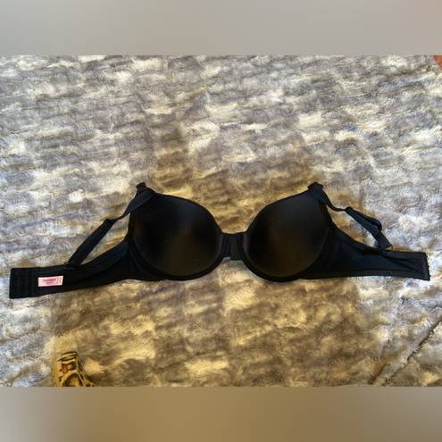 Juicy Couture  brand, size 40C, black bra.