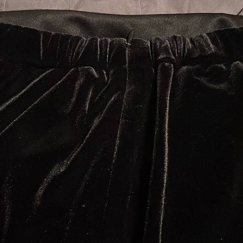 Alex Evenings  Vintage Black Velvet Maxi Skirt