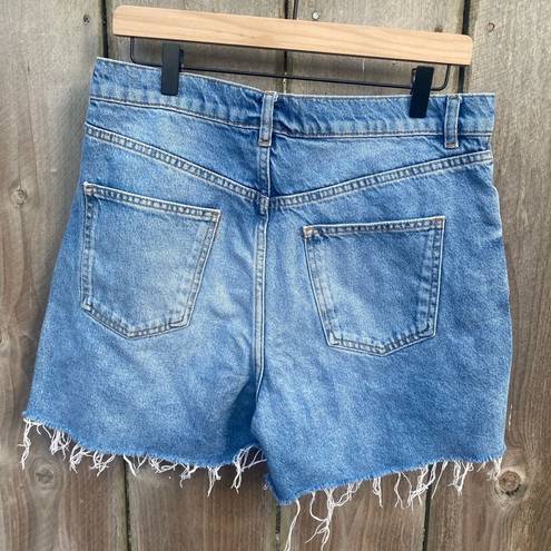 ZARA  The 90's Bermuda Long Line Frayed Hem Jean Shorts Size 8