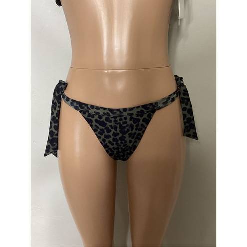 Good American New.  animal print bikini. (2-3) Medium. Retails $169