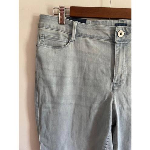 J.Jill NWT  Light Wash Blue Authentic Fit Cropped Jeans Size 14 NEW!