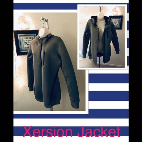 Xersion 💙 Women’s Performance hooded Zip up jacket