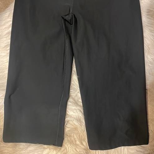 Nike  Black Cropped Pants