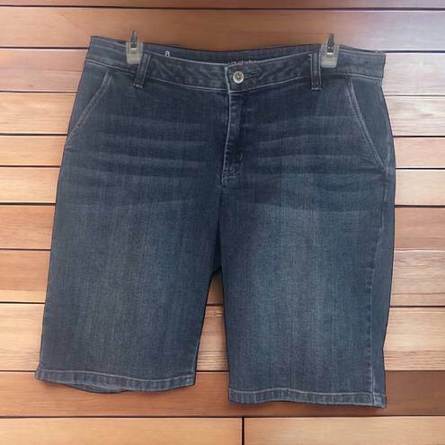 Liz Claiborne  Bermuda Classic 2 Pocket Mid Rise Denim Blue Jean Shorts Women’s 8