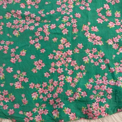 Draper James Deeper James RSVP shirt size S length 22”bust 30” color green with flower design