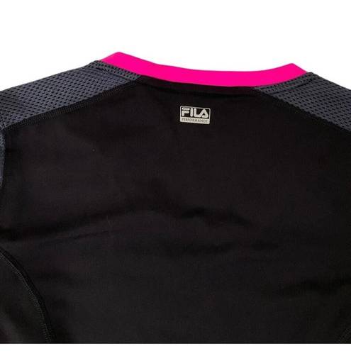 FILA  Sport Women Size XS Live In Motion T-Shirt Short Sleeve Black Sporty 3-739