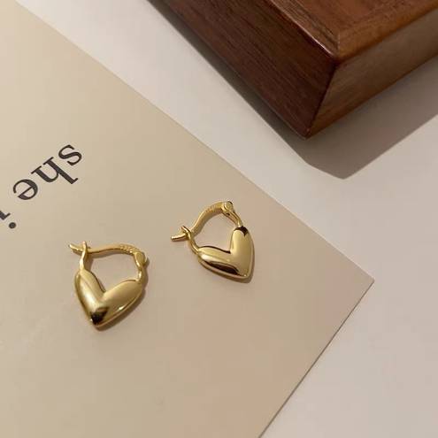 Small love heart dangle drop earrings for women Gold