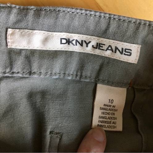 DKNY  Jeans, Mid Rise, Straight Leg, Zip Ankle, Khaki Cotton Jeans, Size 10