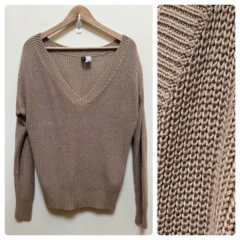 Divided H&M  Tan Knit V Neck Oversized Pullover Sweater XS See Description