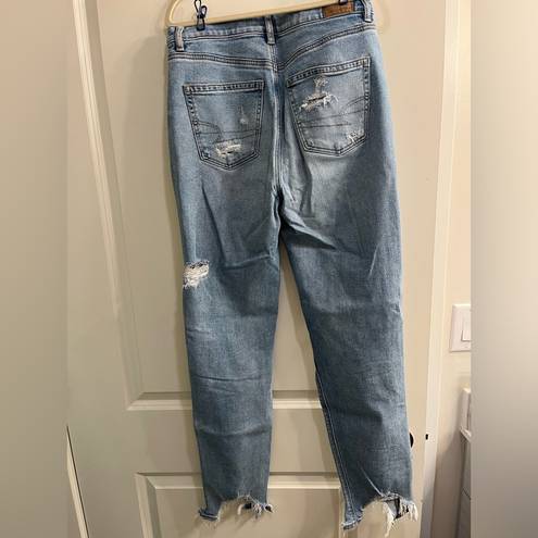 American Eagle Stretch Ripped Mom Jeans Size 8 Extra Long