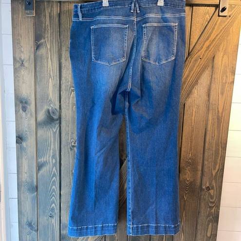 Good American NWT  Food Flare Jeans