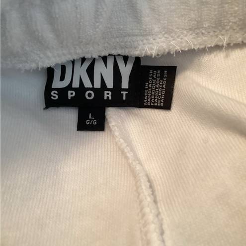 DKNY  white active shorts‎ size L