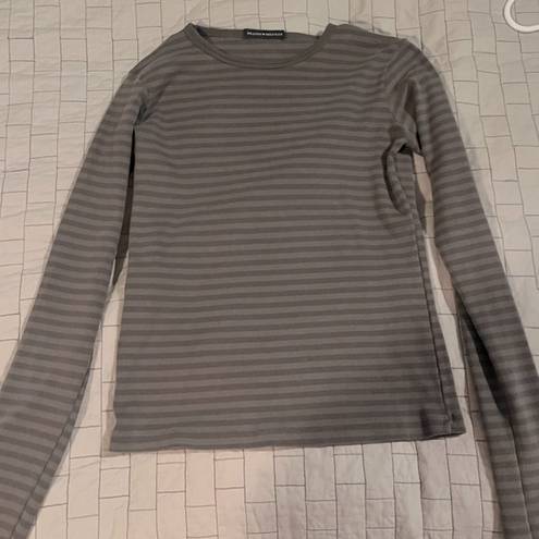 Brandy Melville  Long Sleeve Top