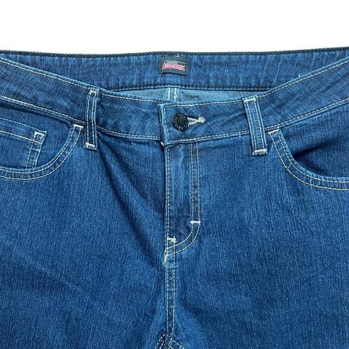 Dickies  Women's Relaxed Fit Dark Wash Bootcut Denim Jeans Size 6 Reg