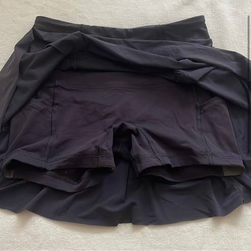 Lululemon  navy blue skirt