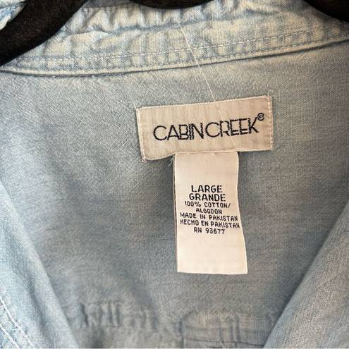 Cabin creek ✨ Vintage  Women’s Light Wash Denim Shirt Large