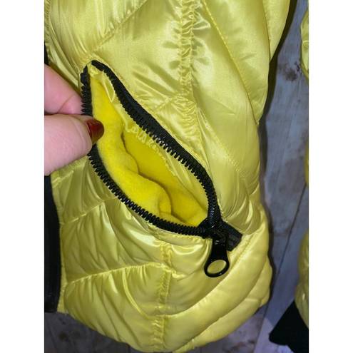 Guess  Women's Puffer Storm Cuffs Quilted Bright Yellow Jacket Coat Size Small