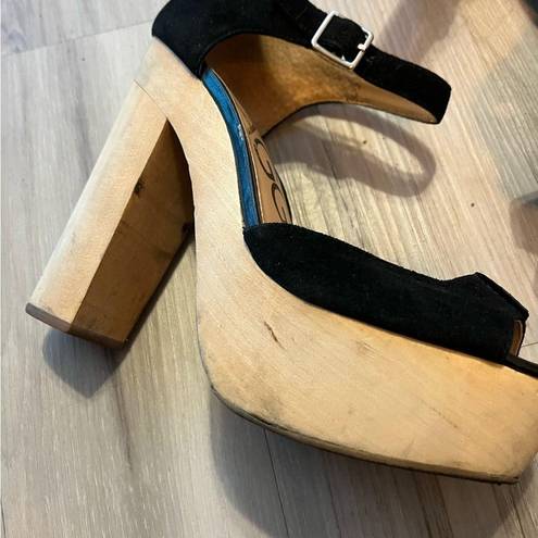 Kelsi Dagger  7.5 Black Leather Wooden Heels