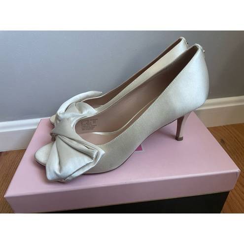 Kate Spade  Ivory Crawford Bow Satin Heels in Size 9 Wedding Shoes