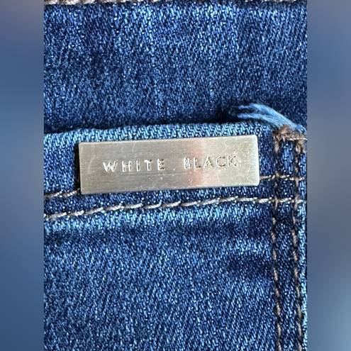 White House | Black Market WHBM Blue Slim Straight Mid Waist Jeans Beaded  Embroidered Floral  Print Sz 8P