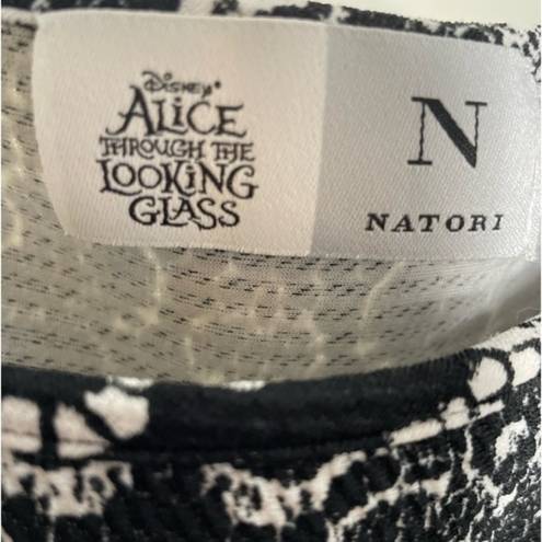 Natori  Disney Alice Top Size 3X Black Floral Scoop Neck 3/4 Sleeve