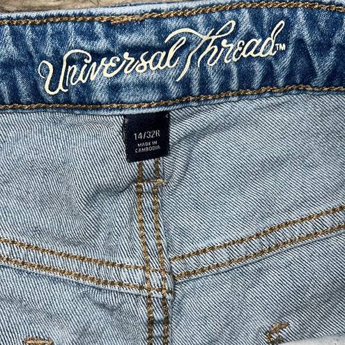 Universal Threads Universal Thread Medium Wash Distressed Shorts