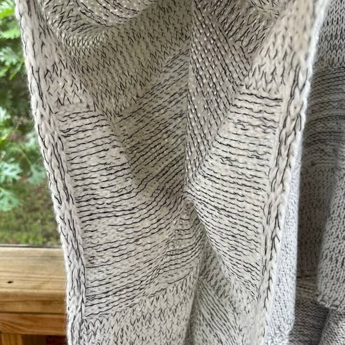 Universal Threads Universal Thread Women's Grey Knit Poncho One Size. NEW