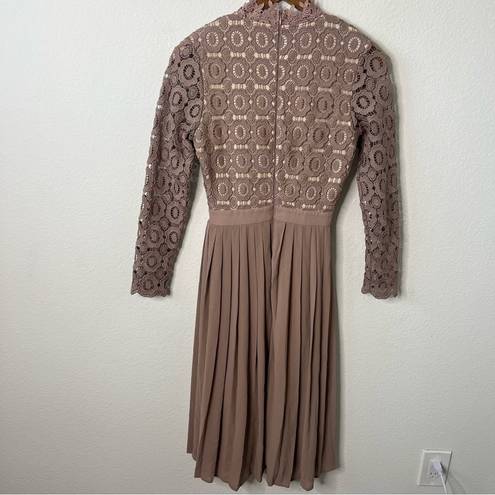 Krass&co Ivy City  Arabella Mauve Lace Dress Midi Pleated Lined Modest Women's Size S