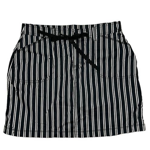 White Stag  Black & White Stripe Mini Skirt(Size 2)