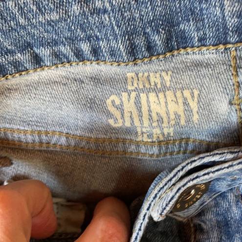 DKNY  Skinny Jeans Size 6R