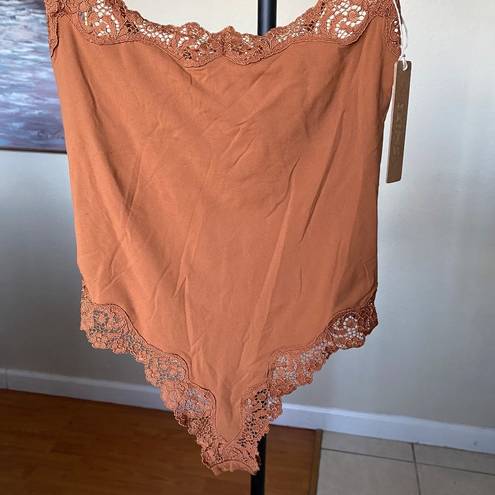 SKIMS NWT  Fits Everybody Lace Cami Bodysuit Bronze Size XS