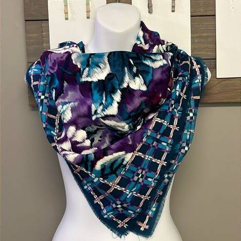 Oscar de la Renta  Beautiful Teal, Purple Square Wool Floral Fashion Scarf