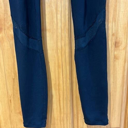 Gaiam  Black Legging Women’s Size XS Athletic Workout Pants